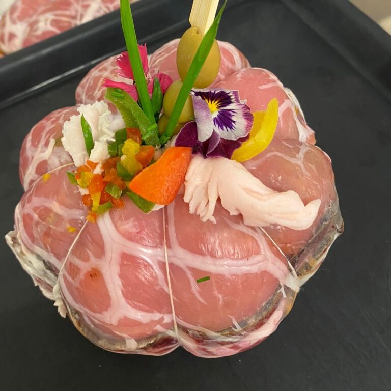 202760684 3321769141382733 4355465311434408059 n 768x768