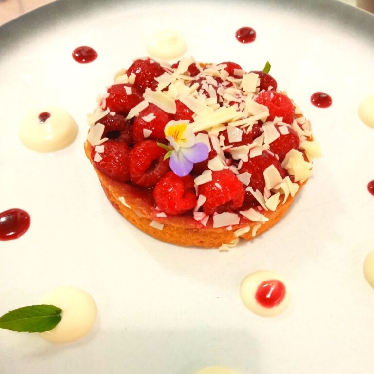 220292858 216902793724569 3386033216664925659 n 768x768