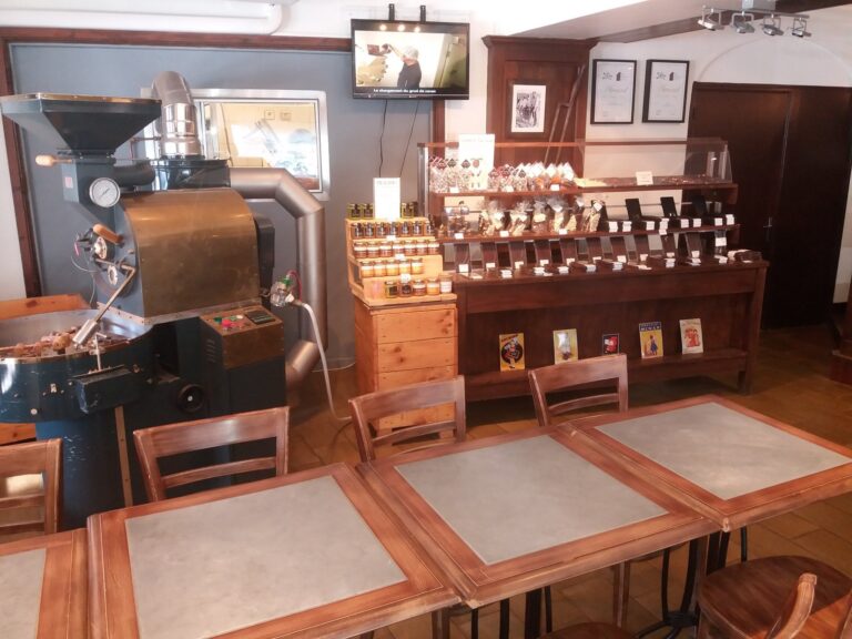 boutique chocolats artisanale laia artisans gourmands pyrenees atlantiques 768x576