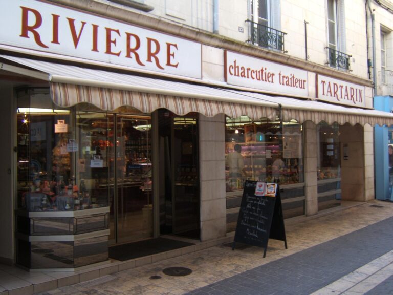 charcuterie traiteur deloge chatellerault artisan gourmand vienne 768x576