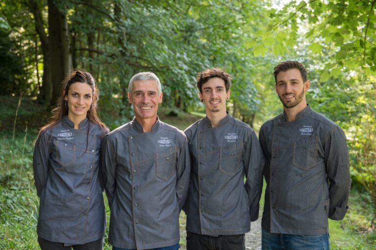 equipe maison casteigt fumoir artisanal saumon artisans gourmands 768x511