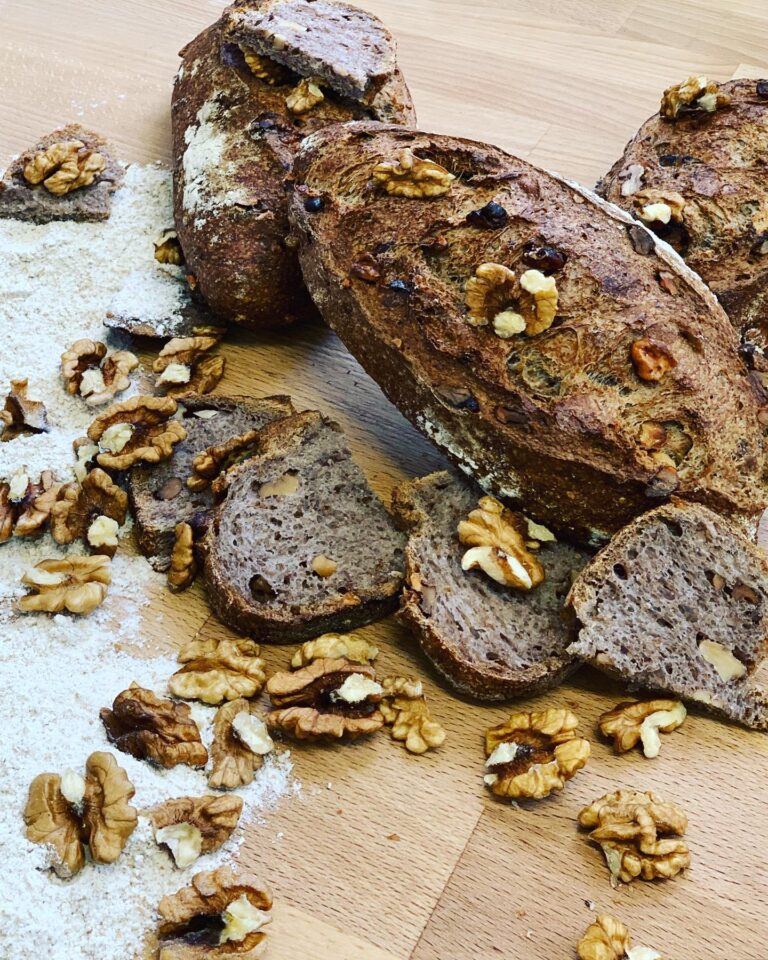 pain aux noix boulangerie la soudanaise artisans gourmands deux sevres 768x960