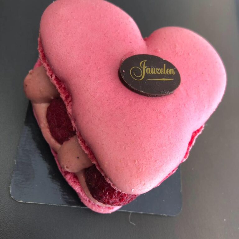patisserie jauzelon artisans gourmands deux sevres 1 768x768