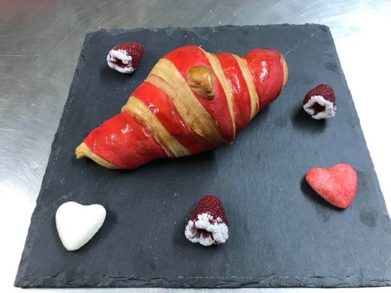 patisseries caburol le relais des gourmandises artisans gourmands vienne 768x576