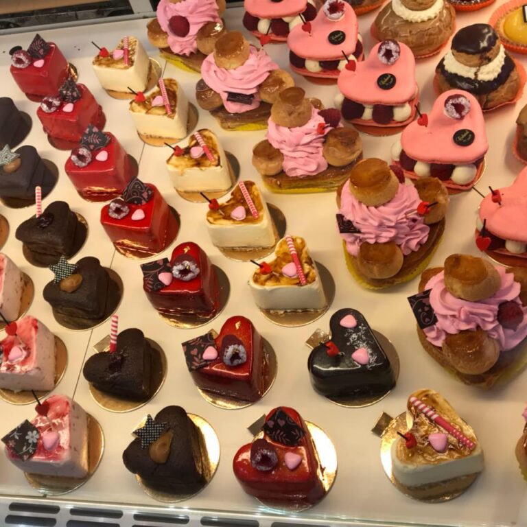 patisseries caburol relais des gourmandises artisans gourmands vienne 768x768