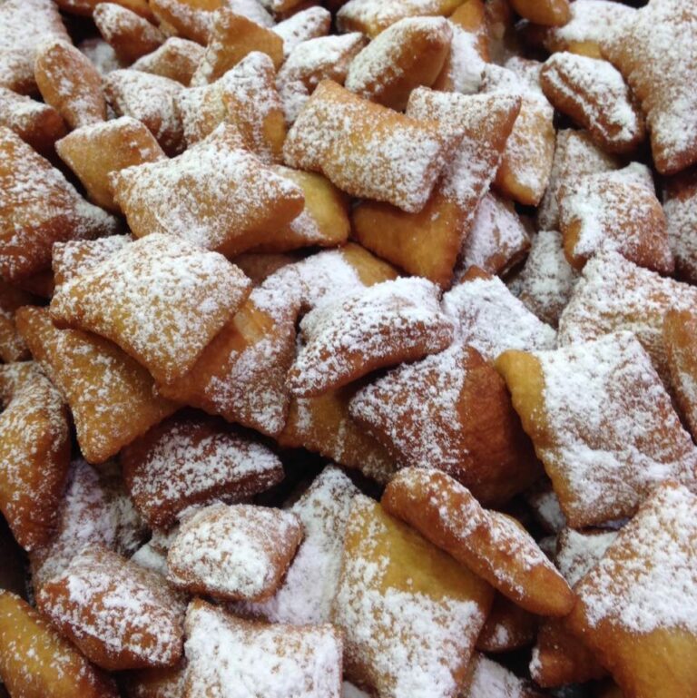 patisseries le palais des gourmandises artisans gourmands deux sevres 768x769