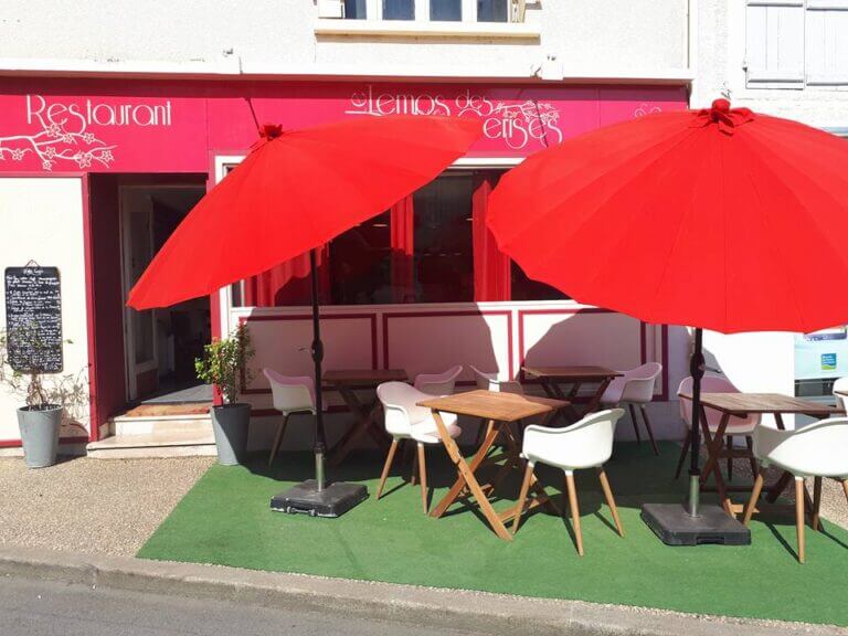 restaurant traiteur le temps des cerises artisans gourmands vienne devanture 768x576