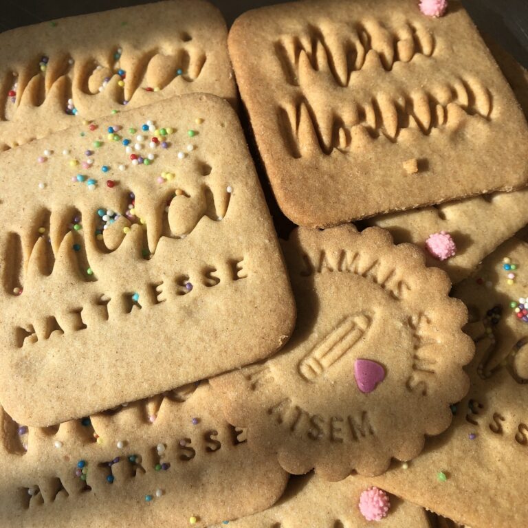 serenity biscuits personnalises biscuiterie artisanale artisans gourmands vienne 768x768