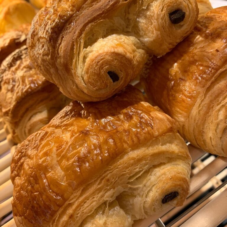 120704883 1205187996504780 7382430385844506631 n 768x768