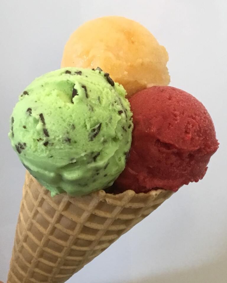 37035602 1990078381303163 5918205715431817216 n 768x958