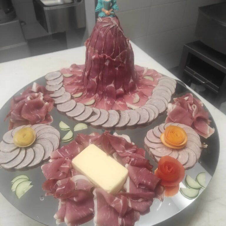 421909706 1146300569836190 4112451148011593898 n 768x768