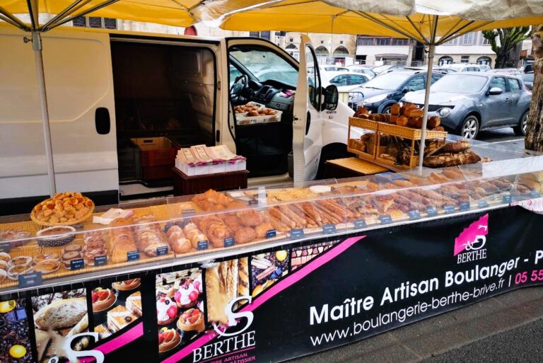 434431761 900882161833682 1063796439437271325 n 768x513