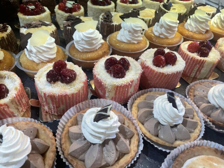 392871548 920602363401443 7055678257550065148 n 768x576